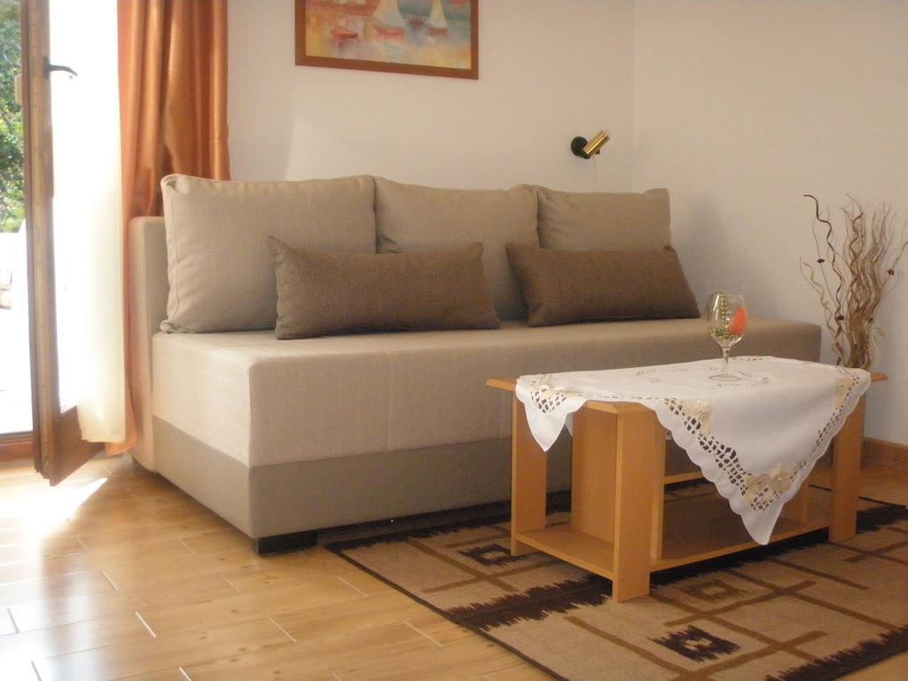 Apartments Barbara Porec Bagian luar foto