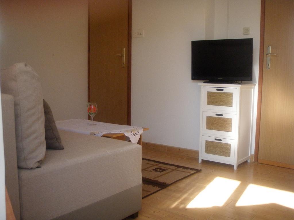 Apartments Barbara Porec Bagian luar foto