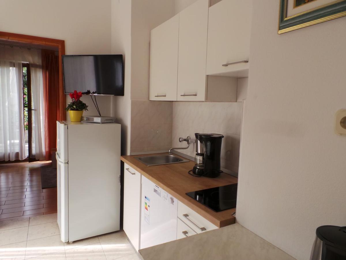 Apartments Barbara Porec Bagian luar foto