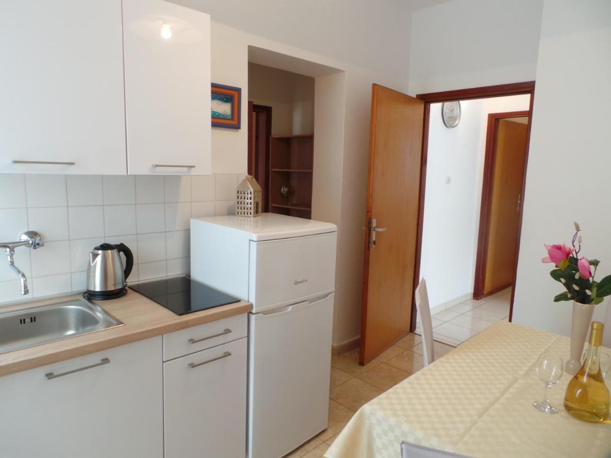 Apartments Barbara Porec Bagian luar foto