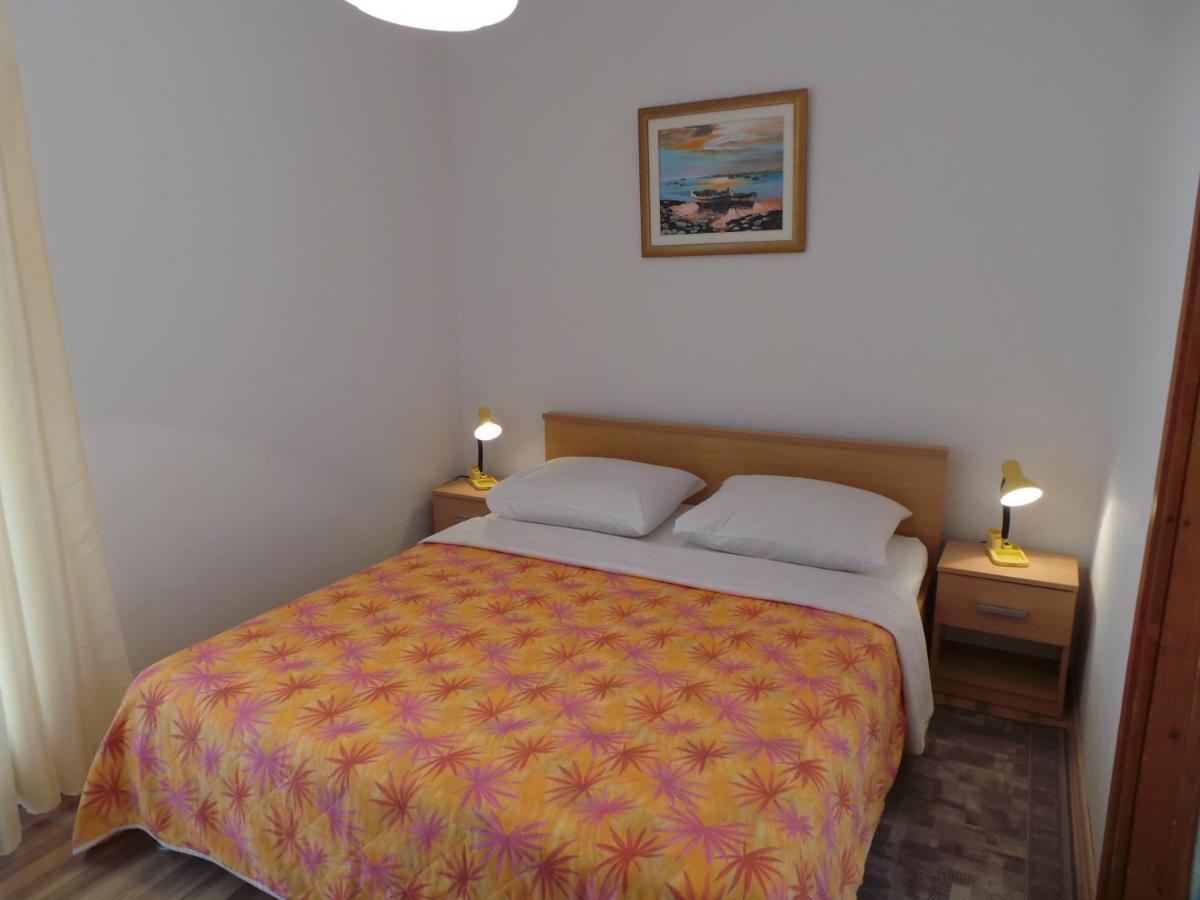 Apartments Barbara Porec Bagian luar foto