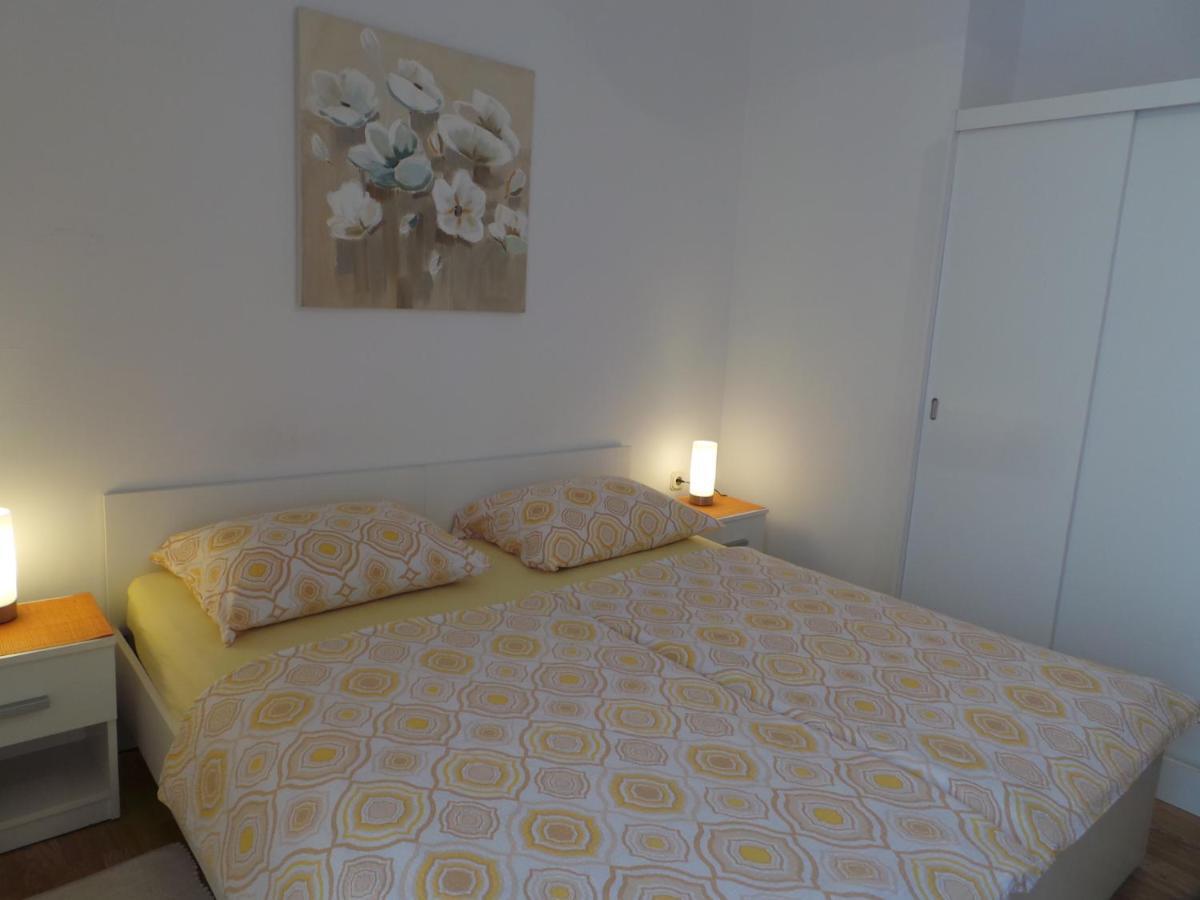 Apartments Barbara Porec Bagian luar foto